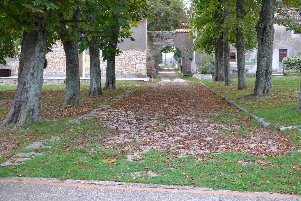 Apartments Lazzarini Battiala Nedeščina Bagian luar foto